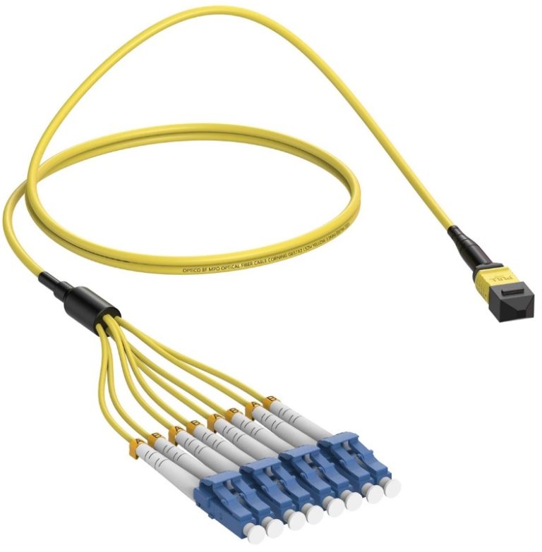 CABLE OPTICONX OM4 8 FIBER MTP(M)-LC 40G 8M NEW