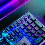 Razer BLACKWIDOW V4 PRO - Gaming Mechanical RGB Keyboard - Green Clicky Switches - Macros - US LAYOU - Image 6