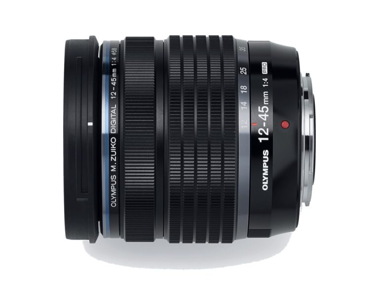 M.Zuiko Digital ED 12-45mm F4.0 PRO incl. Lens hood & Wrapping cloth / EZ-M1245PRO -  OM